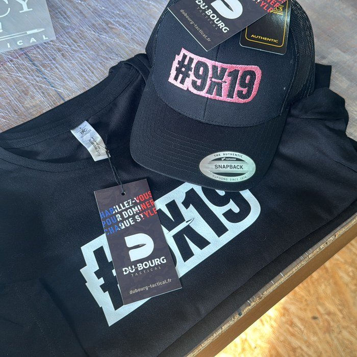 Casquette et t-shirts personnalisés d'une collection Dubourg Tactical, réalisation Markage.TOP