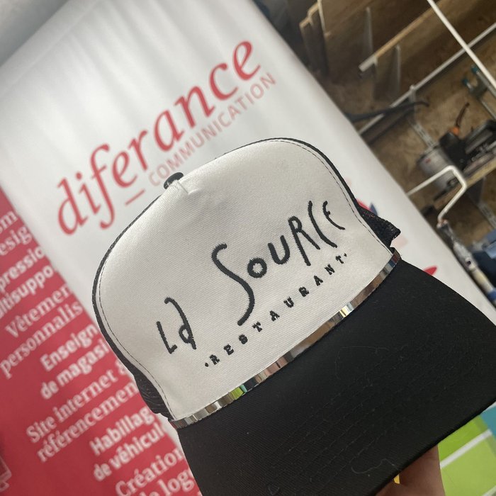 Casquette brodée pour un restaurant local